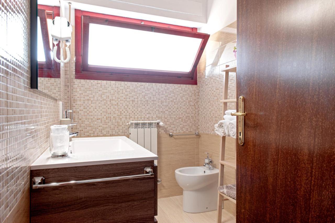 Casina Di Liliana Appartement Livorno Buitenkant foto